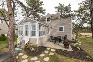 Main picture of 24 Norwood Ln