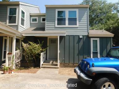 Main picture of 8001 Hood Cir