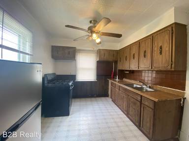 Main picture of 16609 Kipling Ave