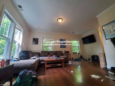 Main picture of 18 Robeson St
