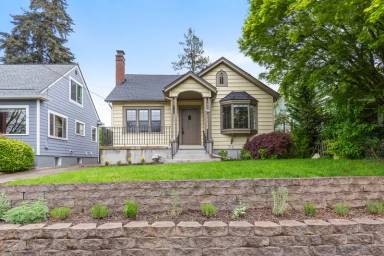 Main picture of 2810 NE 35th Ave