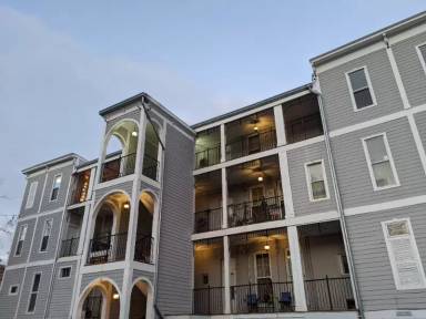 Main picture of 346 S Rose St