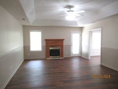 Main picture of 3590 Oleander Dr