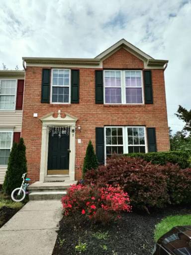 Main picture of 2 Jamestown Cir