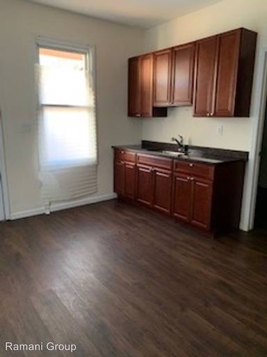 Main picture of 68 Florida St