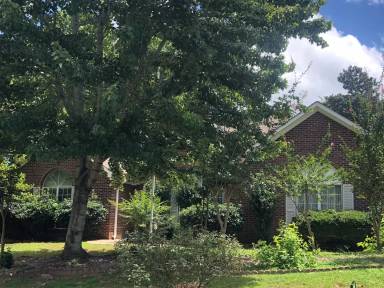 Main picture of 624 West Ln