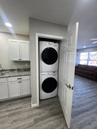 Main picture of 202 Hudson Drive — Eldon, MO