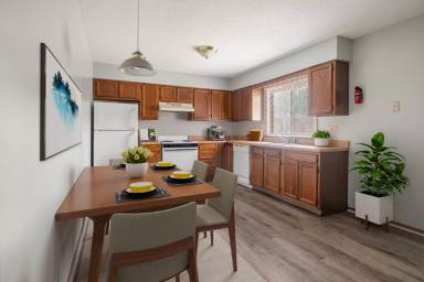 Main picture of 3905 N Franklin St