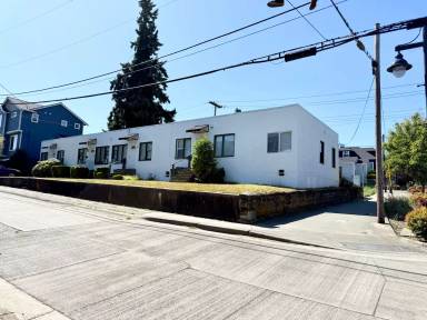 Main picture of 415 11th Street Pl