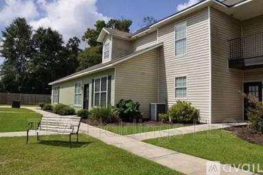Main picture of 43255 Creek Cir