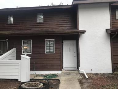 Main picture of 4 Pine Ridge Trce