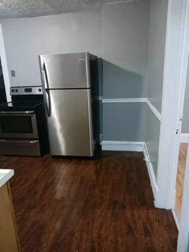 Main picture of 4123 E 59th St