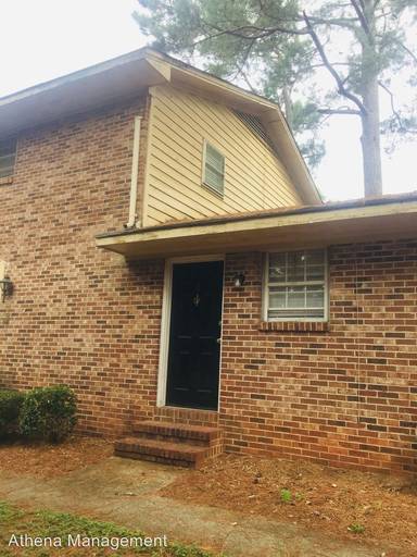 Main picture of 560 Macon Hwy