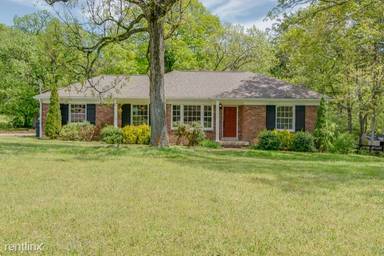 Main picture of 758 Brook Hollow Rd