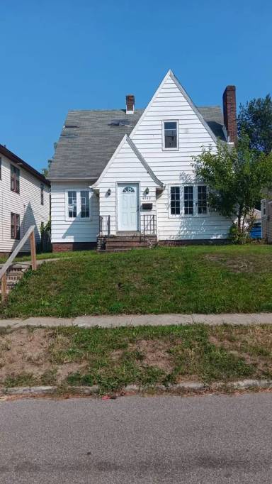 Main picture of 4949 E 86th St