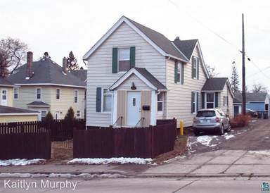 Main picture of 613 N 19th Ave E
