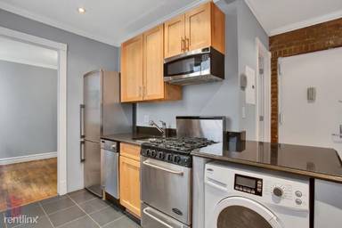 Main picture of 416 E 13th St