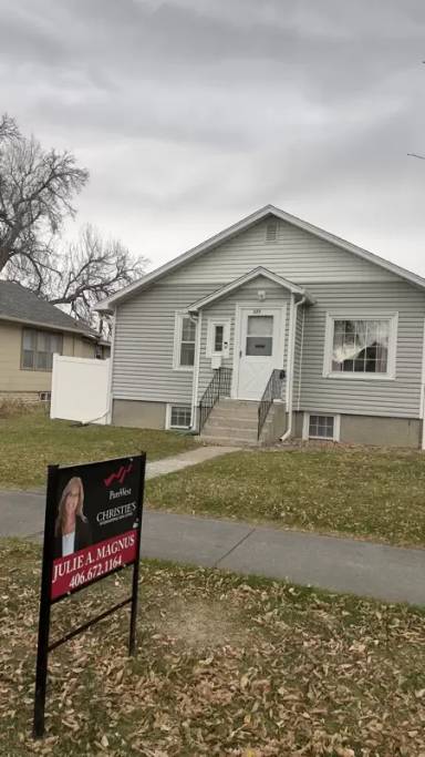 Main picture of 223 Custer Ave