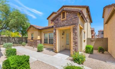 Main picture of 3960 E Cat Balue Dr