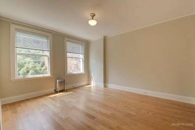 Main picture of Larkin St