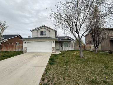 Main picture of 1936 W Crown Pointe Ave