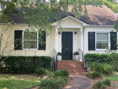 Main picture of 175 San Souci St