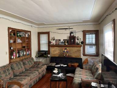 Main picture of 228 Beal St