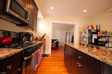 Main picture of 26 Montcalm Ave