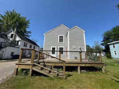 Main picture of 725 Roosevelt Trl