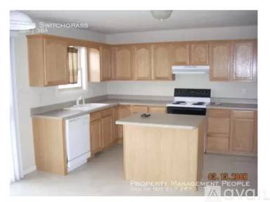 Main picture of 914 Switchgrass Ln