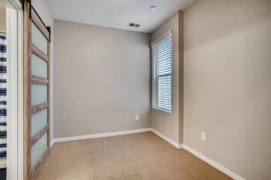 Main picture of 2721 W 24th Ave