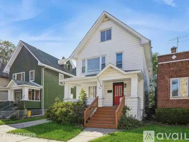 Main picture of 219 Circle Ave