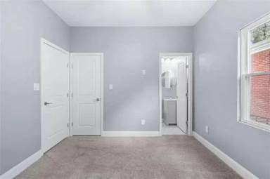 Main picture of 609 Parsons St SW