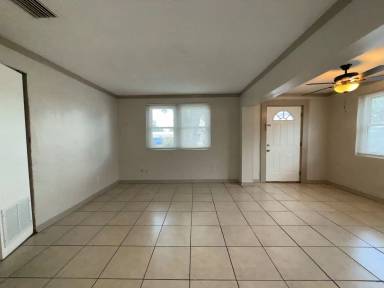 Main picture of 4050 Ford St