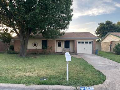 Main picture of 231 Redwood St