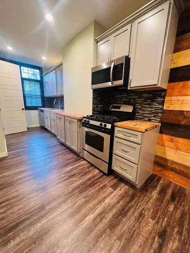 Main picture of 7211 62nd St