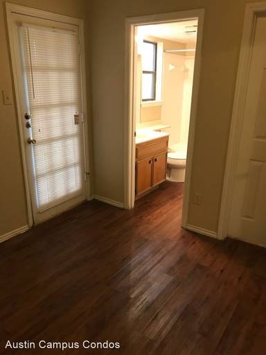 Main picture of 706 W 22nd St