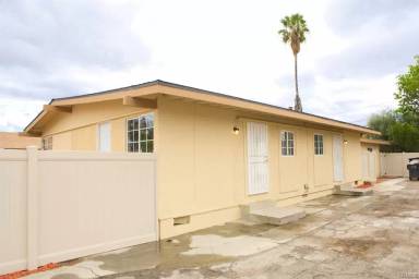 Main picture of 8876 Cypress Ave