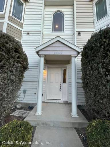 Main picture of 4903 Guemes Ln