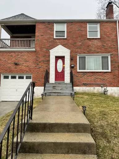 Main picture of 720 Charing Cross Rd