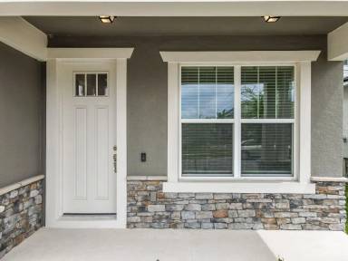 Main picture of 2099 Farnham Dr