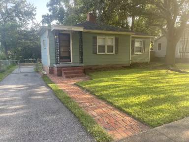 Main picture of 2503 Richard Ave