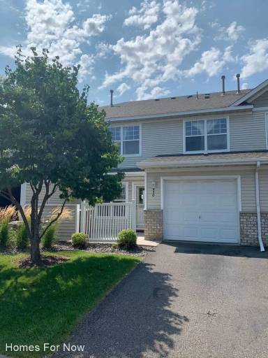 Main picture of 450 Hickory Ln N