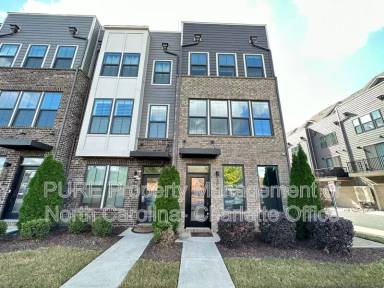 Main picture of 3647 Tryclan Dr