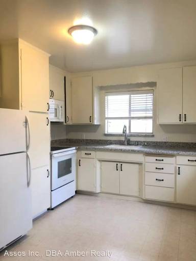Main picture of 1026 Nottingham Pl