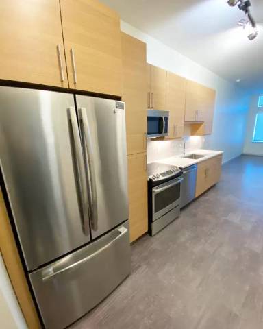Main picture of 3033 Blake St