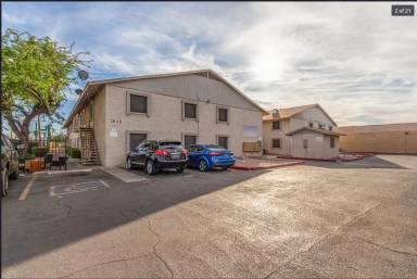Main picture of 2848 E Greenway Rd