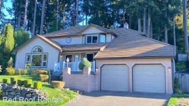 Main picture of 2302 37th Ave SE