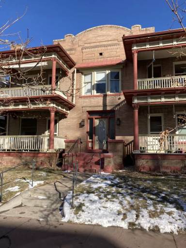 Main picture of 950 N Ogden St
