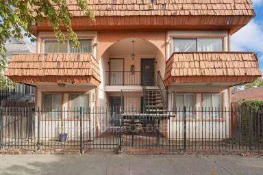 Main picture of 1921 28th St